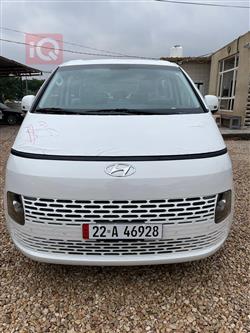 هیوندای ستاریا